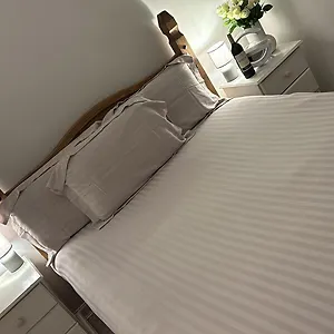 https://flat-on-duff.edinburghhotelsuk.org
